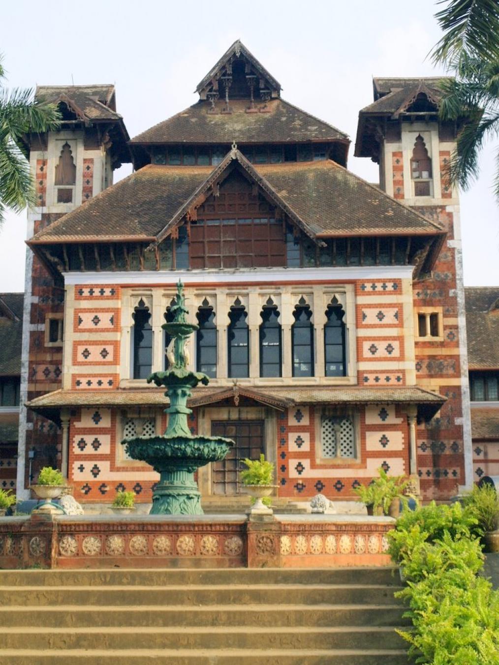 https://d3r8gwkgo0io6y.cloudfront.net/upload/Napier Museum trivandrum03.jpg